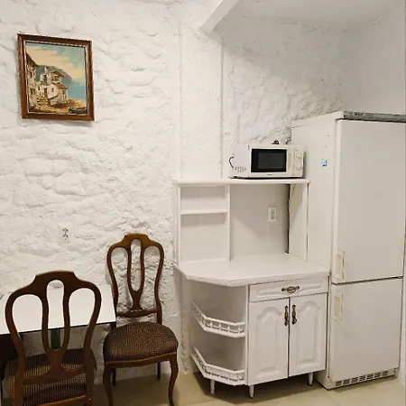La Cueva Encantada